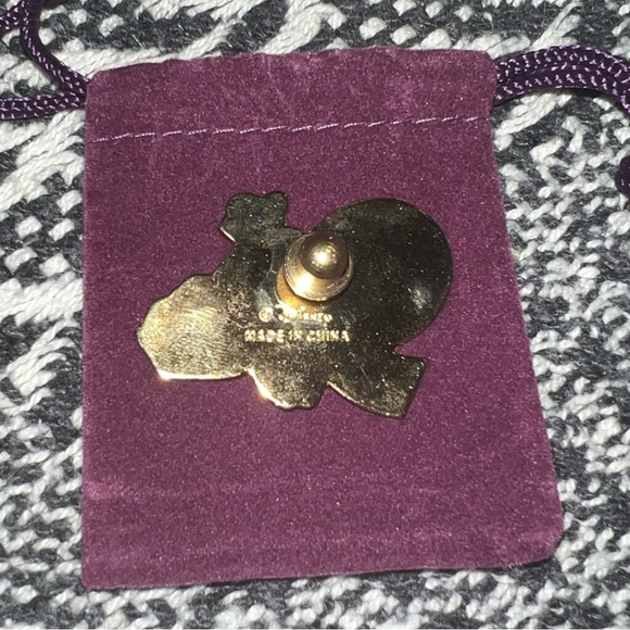 Disney 1999 Year Characters Donald Duck #9 Pin. - Picture 2 of 3